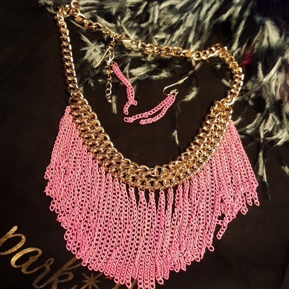 𝅺pink & Gold chain set.
